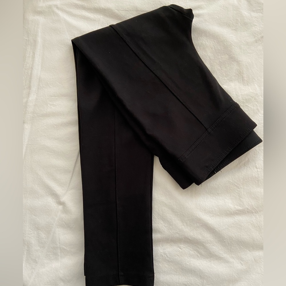nygard slims have seams down legs stretch pants leggings s/p 6-8